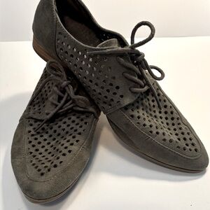 Women’s Dr. Scholls perforated pointy toe shoes 7.5